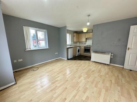 2 bedroom Apartment for sale in The Avenue, Darlaston