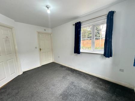 2 bedroom Apartment for sale in The Avenue, Darlaston