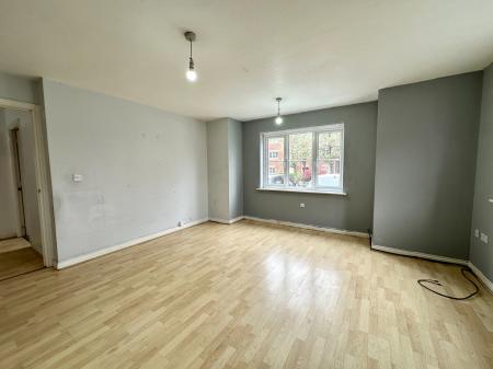 2 bedroom Apartment for sale in The Avenue, Darlaston