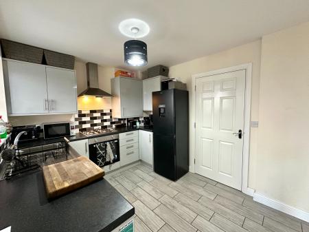 4 bedroom Semi-detached house for sale in Bilston Road, Sandwell, Wednesbury, WS10