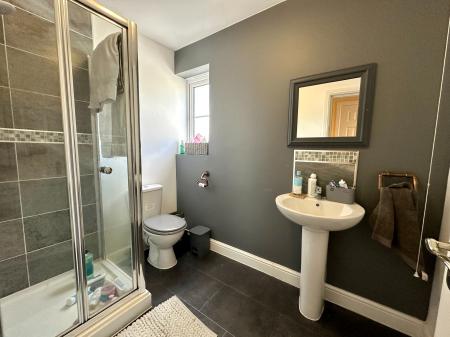 4 bedroom Semi-detached house for sale in Bilston Road, Sandwell, Wednesbury, WS10