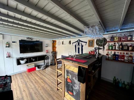 3 bedroom End of terrace house for sale in Carrington Road, Sandwell, Wednesbury, WS10