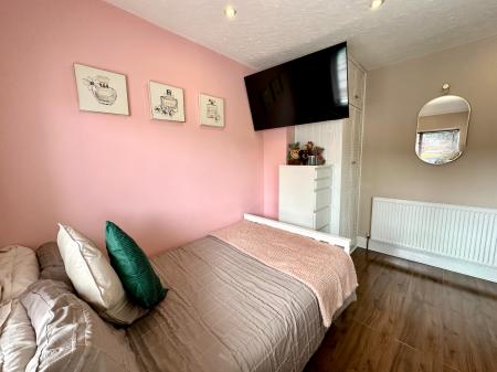 3 bedroom End of terrace house for sale in Carrington Road, Sandwell, Wednesbury, WS10