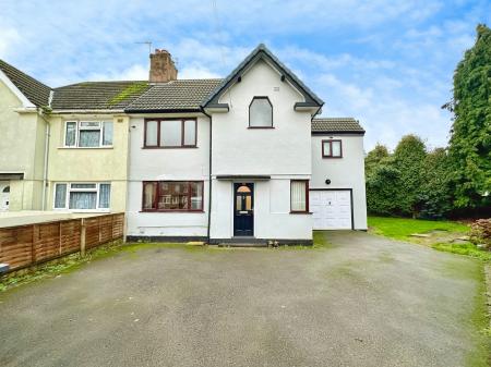 Large Avenue, Wednesbury, WS10