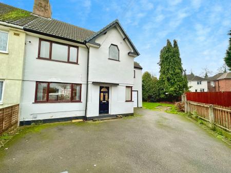 4 bedroom Semi-detached house to let in Large Avenue, Wednesbury, WS10