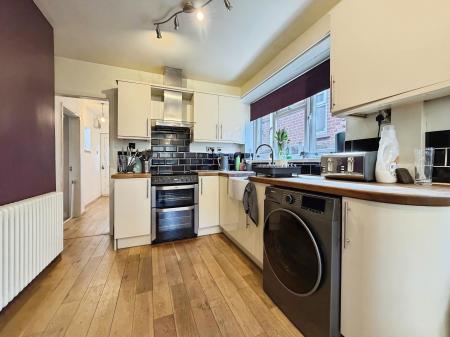 3 bedroom Semi-detached house for sale in Richards Street, Darlaston, Wednesbury, WS10
