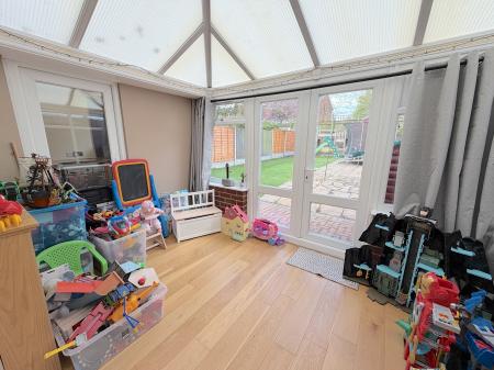 3 bedroom Semi-detached house for sale in Richards Street, Darlaston, Wednesbury, WS10