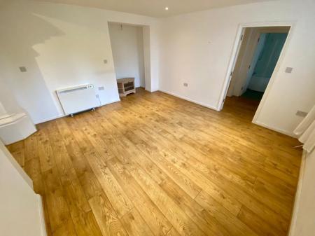 1 bedroom Flat to let in Darlaston Road, Wednesbury, WS10