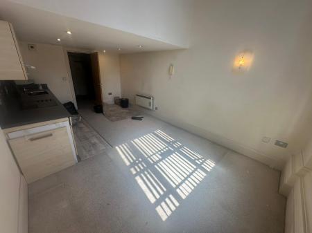 2 bedroom Apartment to let in Priory Street, Dudley, DY1