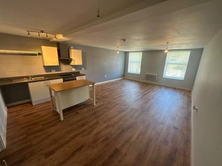 1 bedroom Flat to let in Upper High Street, Wednesbury, WS10