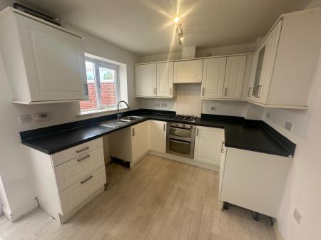 3 bedroom Semi-detached house to let in Jonah Drive,, Tipton, DY4