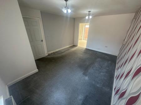 3 bedroom Semi-detached house to let in Jonah Drive,, Tipton, DY4