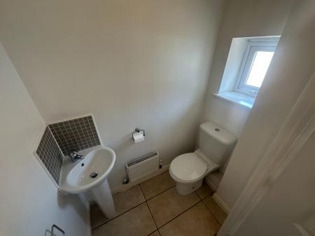 3 bedroom Semi-detached house to let in Jonah Drive,, Tipton, DY4