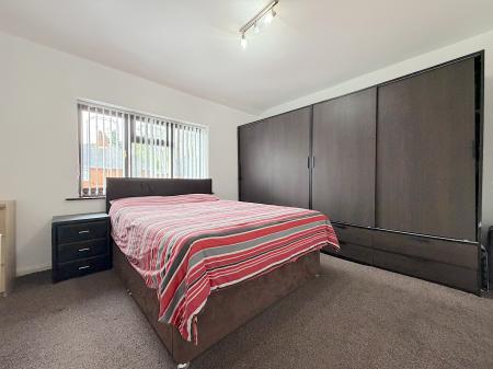 4 bedroom Semi-detached house for sale in Lansbury Avenue, Wednesbury, Wednesbury, WS10