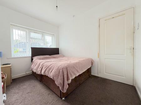 4 bedroom Semi-detached house for sale in Lansbury Avenue, Wednesbury, Wednesbury, WS10