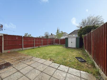 4 bedroom Semi-detached house for sale in Lansbury Avenue, Wednesbury, Wednesbury, WS10