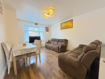 4 bedroom Semi-detached house for sale in Lansbury Avenue, Wednesbury, Wednesbury, WS10