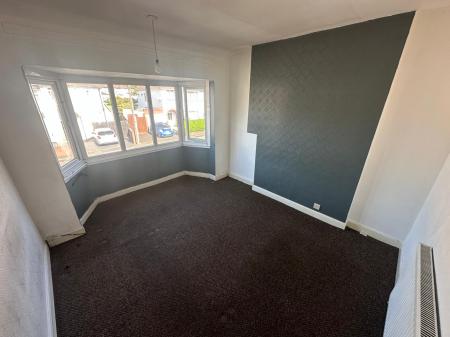3 bedroom Semi-detached house to let in Collins Road, Wednesbury, WS10