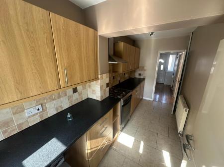 3 bedroom Semi-detached house to let in Collins Road, Wednesbury, WS10