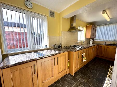 2 bedroom Semi-detached house for sale in Griffiths Road, West Bromwich, B71
