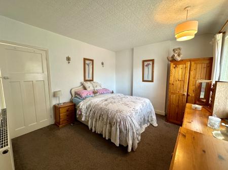 2 bedroom Semi-detached house for sale in Griffiths Road, West Bromwich, B71