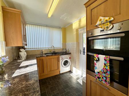 2 bedroom Semi-detached house for sale in Griffiths Road, West Bromwich, B71