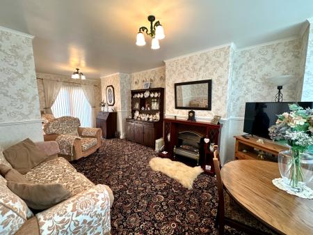 2 bedroom Semi-detached house for sale in Griffiths Road, West Bromwich, B71
