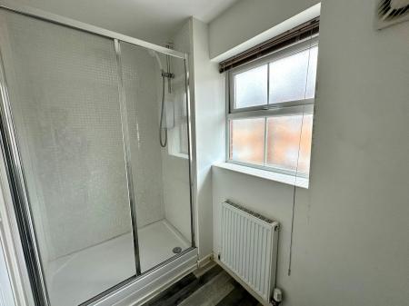 3 bedroom Detached house to let in Puddlers Grove, Wednesbury, WS10