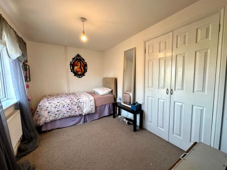 6 bedroom Detached house for sale in The Leasowes, Great Bridge, Tipton, DY4