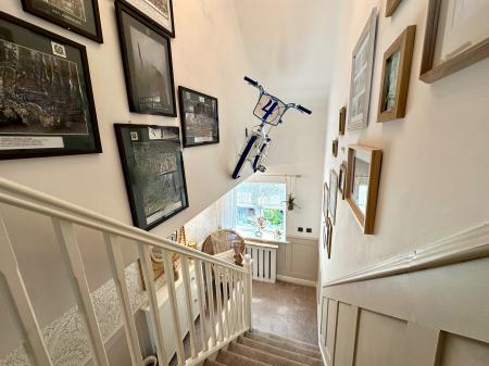 4 bedroom Semi-detached house for sale in Woden Road West, Wednesbury, Wednesbury, WS10