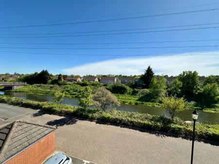 2 bedroom Apartment for sale in Tame Crossing, Wednesbury, Wednesbury, WS10