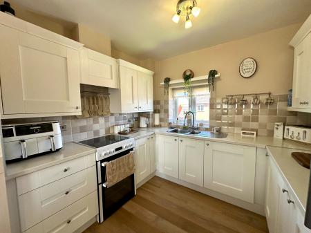 2 bedroom Apartment for sale in Tame Crossing, Wednesbury, Wednesbury, WS10