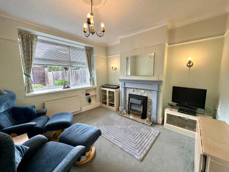 3 bedroom End of terrace house for sale in Oak Lane, West Bromwich, B70