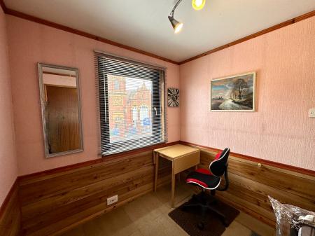 3 bedroom End of terrace house for sale in Oak Lane, West Bromwich, B70