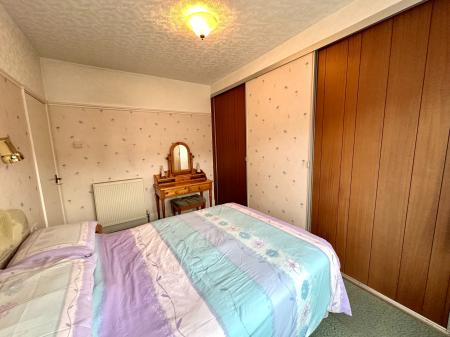 3 bedroom End of terrace house for sale in Oak Lane, West Bromwich, B70