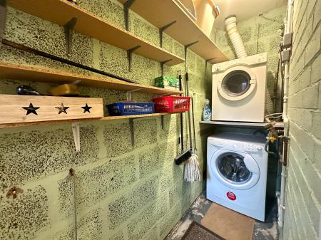 3 bedroom End of terrace house for sale in Oak Lane, West Bromwich, B70