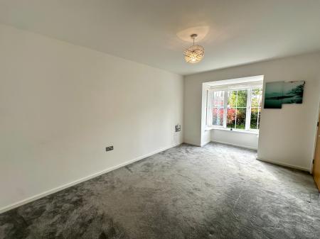 4 bedroom Detached house to let in Bagwall Crescent, Wednesbury, WS10