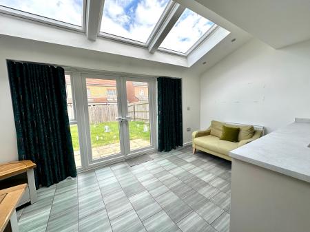 4 bedroom Detached house to let in Bagwall Crescent, Wednesbury, WS10