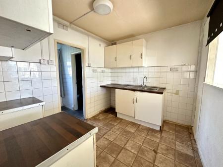 1 bedroom Flat for sale in Oak Close, Tipton, DY4