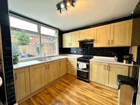 3 bedroom Terraced House to let in Tilley Street, Wednesbury, WS10