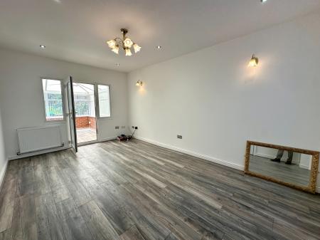 3 bedroom End of terrace house to let in Manor House Road, Wednesbury, WS10