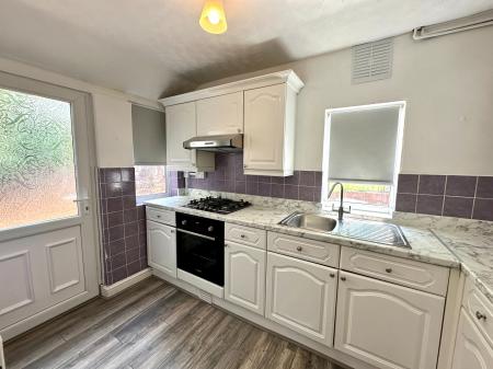 3 bedroom End of terrace house to let in Manor House Road, Wednesbury, WS10