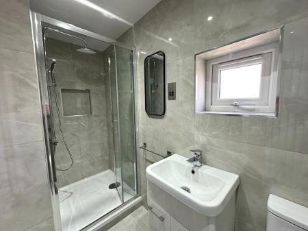 3 bedroom End of terrace house to let in Manor House Road, Wednesbury, WS10