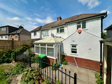 3 bedroom End of terrace house to let in Manor House Road, Wednesbury, WS10