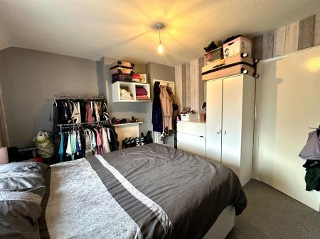 2 bedroom Semi-detached house to let in Dangerfield Lane, Wednesbury, WS10
