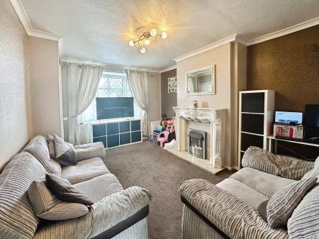 2 bedroom Semi-detached house to let in Dangerfield Lane, Wednesbury, WS10
