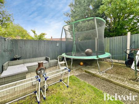 2 bedroom Semi-detached house to let in Dangerfield Lane, Wednesbury, WS10