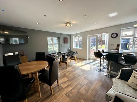 3 bedroom Semi-detached house for sale in Mounts Road, Wednesbury, Wednesbury, WS10