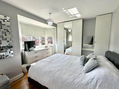 3 bedroom Semi-detached house for sale in Mounts Road, Wednesbury, Wednesbury, WS10