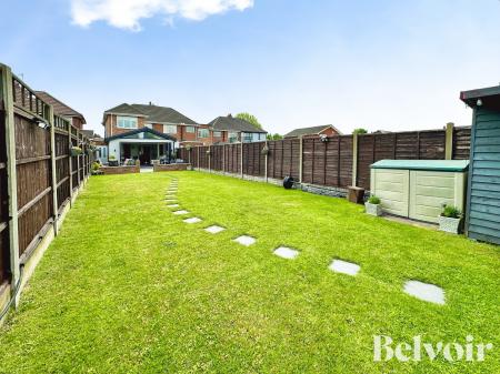 3 bedroom Semi-detached house for sale in Mounts Road, Wednesbury, Wednesbury, WS10